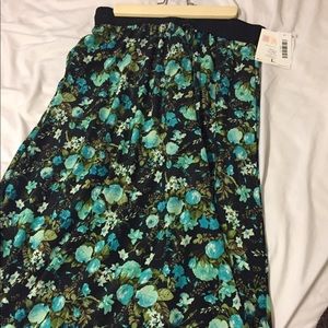 Lularoe Lucy Skirt